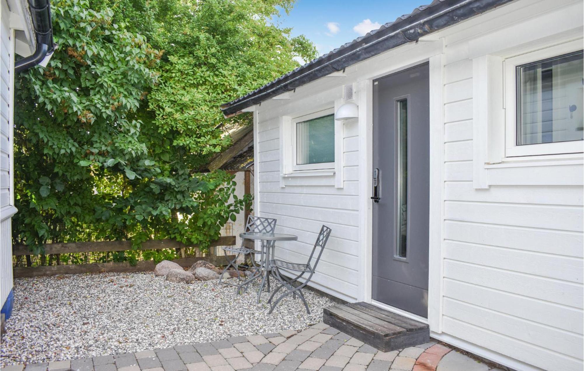 Gorgeous Home In Borgholm With Wifi Extérieur photo